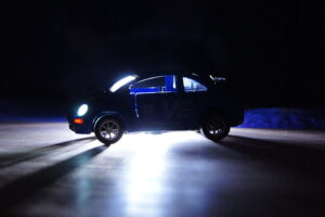 800px-Toy_car_1